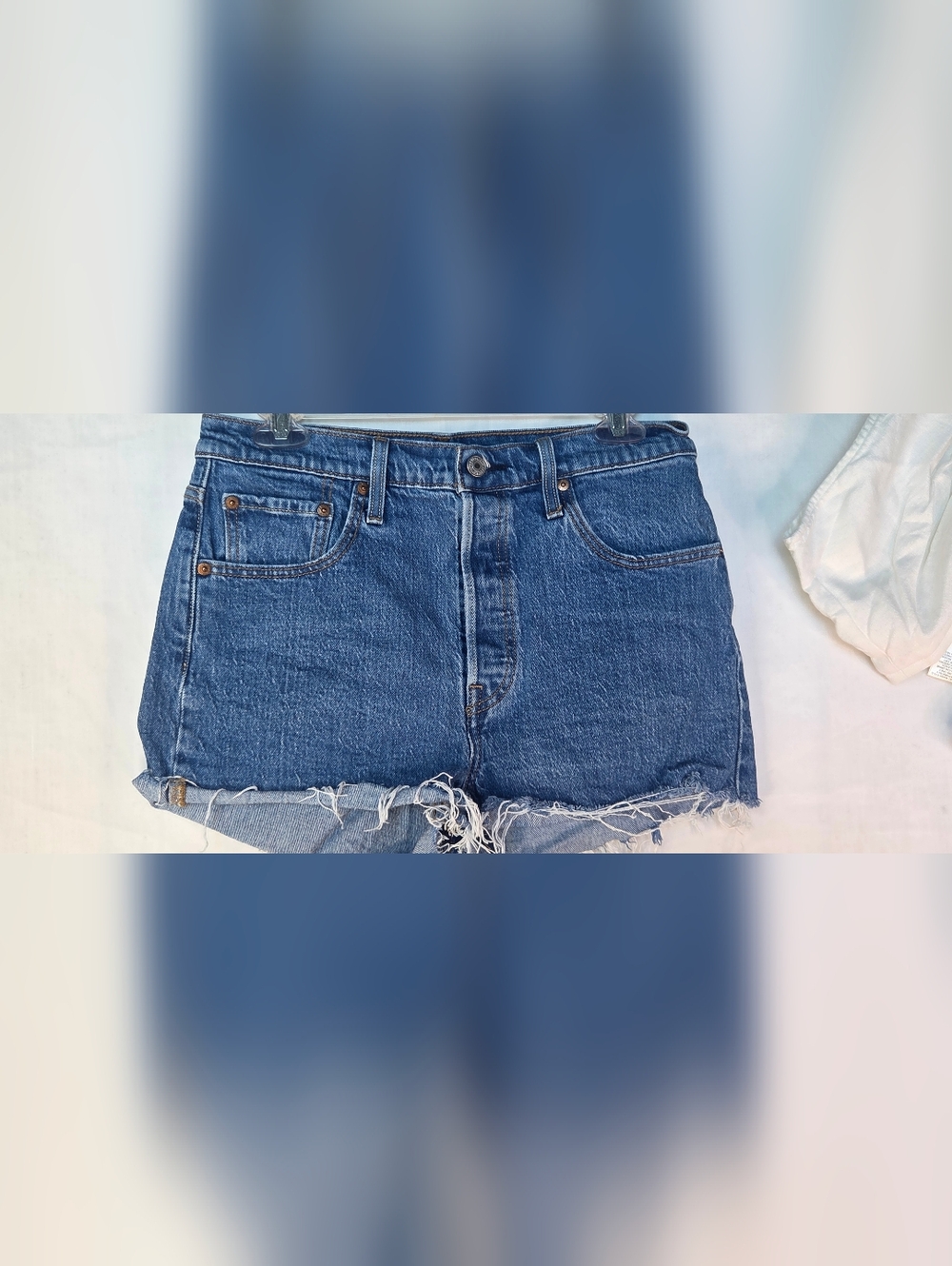 Levi’s Premium Quality 501 Button Fly Jean Shorts Sz 29 High Rise Fray Mom Jean